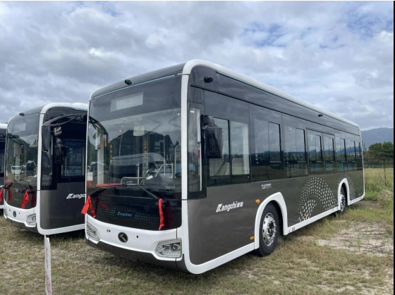 52 unidades de autobuses king long BMT entregados a fuzhou

