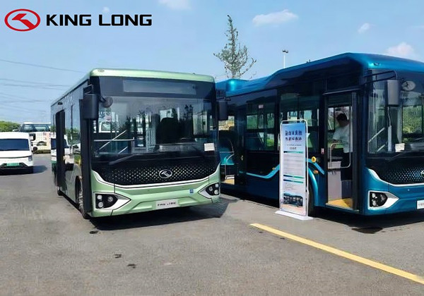 Inaugurada en el este de China la exposición turística en autobús de la serie King Long M