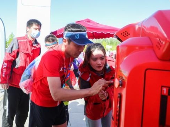 Los vehículos logísticos autónomos King Long brillan en la media maratón de Beijing